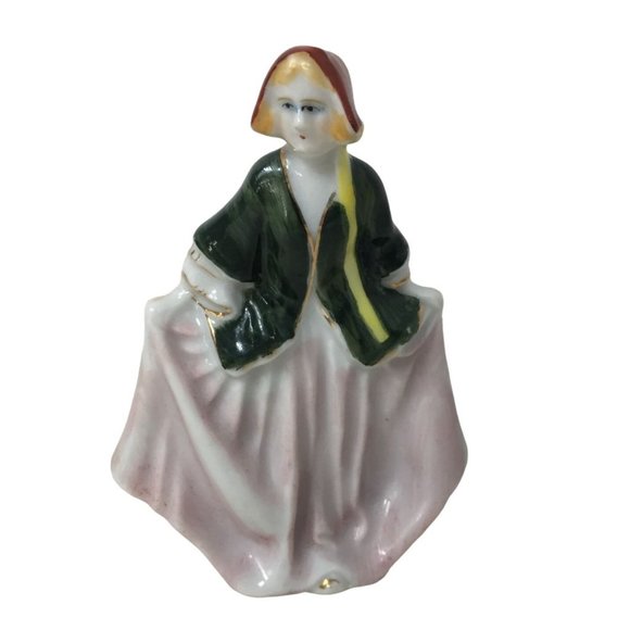 Mid Century Colonial Woman Curtsy-ing Made in Occupied Japan 4.5" TALL - Picture 1 of 6